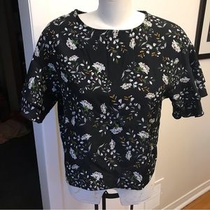 Glamour Studio Cropped Top - Size Medium